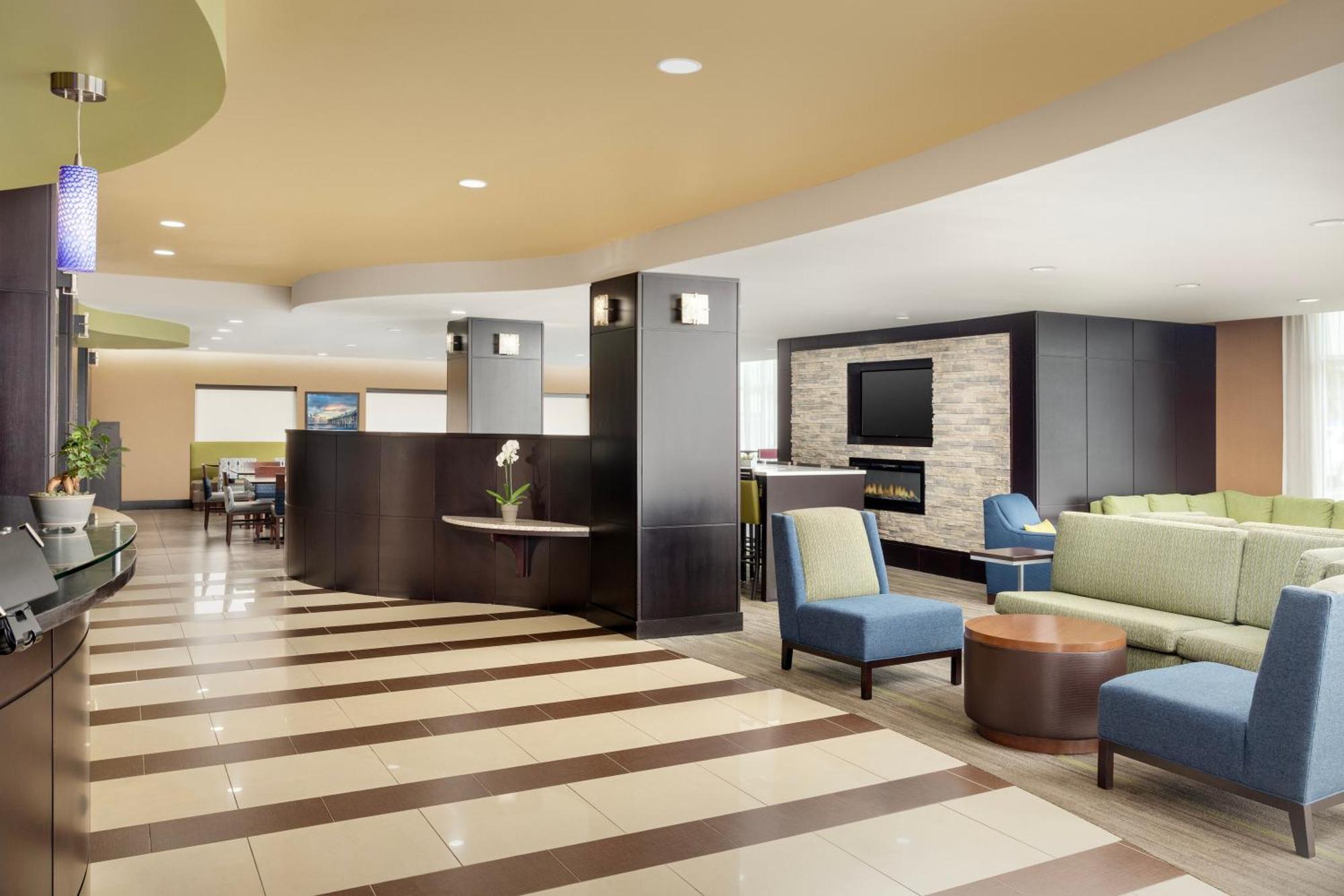 Comfort Suites Лейк Сити Экстерьер фото