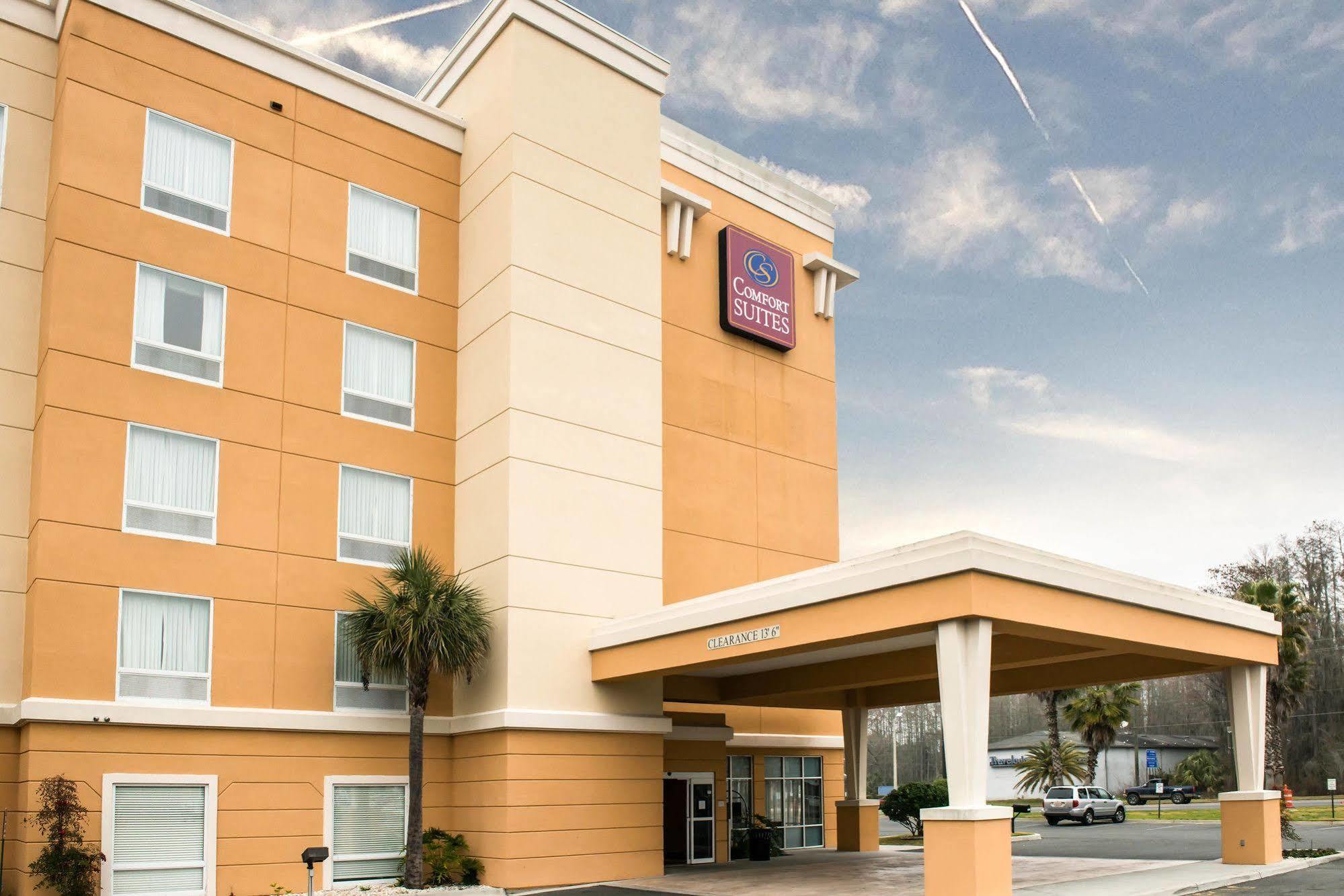 Comfort Suites Лейк Сити Экстерьер фото